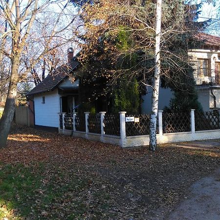 Ferienwohnung Napsugar Vendeghaziko Orosháza Exterior foto