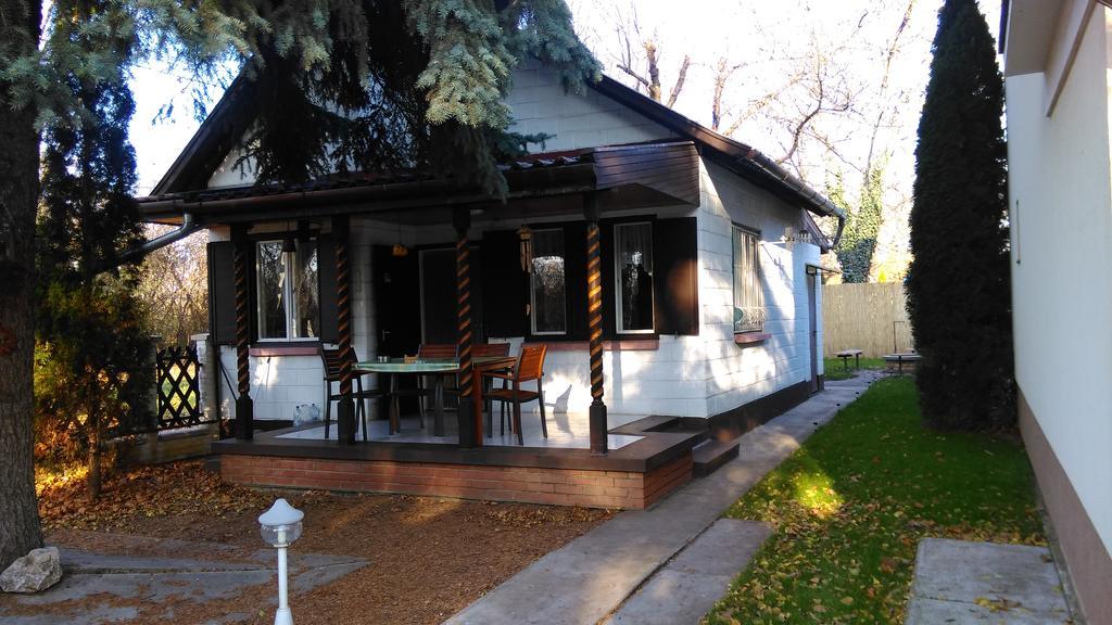 Ferienwohnung Napsugar Vendeghaziko Orosháza Exterior foto